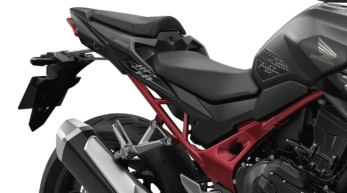 795 mm Seat Height